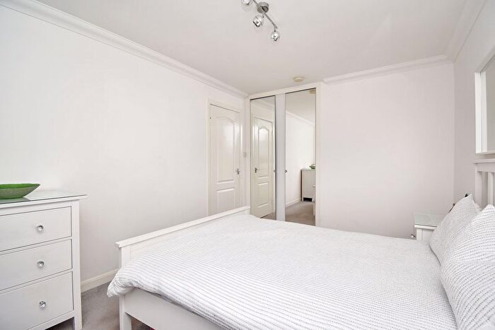 2 Bedroom Flat For Sale In Lairds Hill Place, Kilsyth, Glasgow, G65