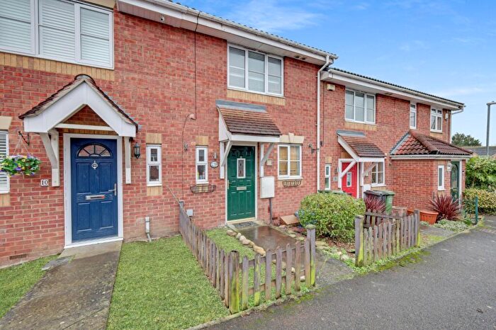 2 Bedroom Terraced House For Sale In Magnolia Lane, Laindon, Basildon, Essex, SS15