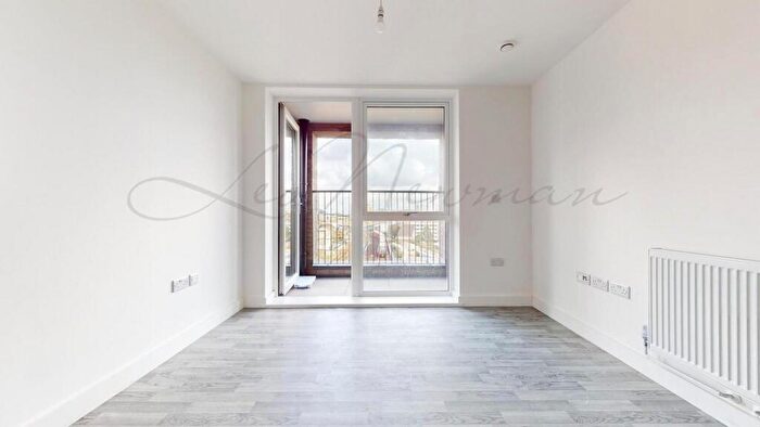 1 Bedroom Flat To Rent In Caroline Street, Limehouse, E1