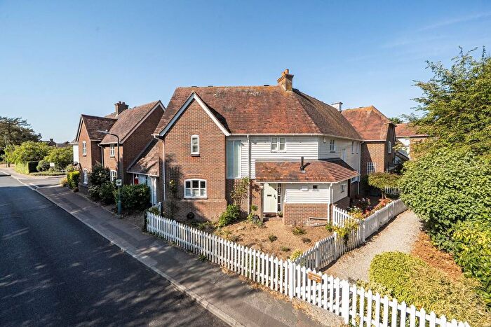 3 Bedroom End Terrace House For Sale In Oxenturn Road, Wye, Ashford, TN25