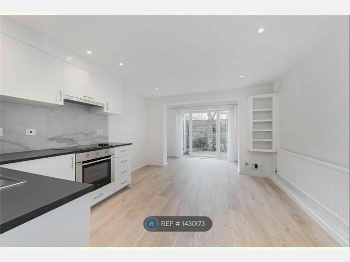 4 Bedroom Terraced House To Rent In Millshott Close, London, SW6