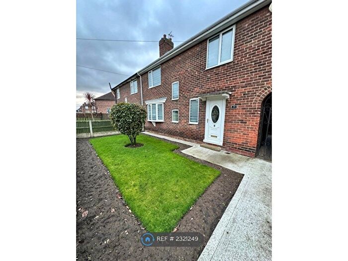 3 Bedroom Terraced House To Rent In Oxford Street, New Rossington, Doncaster, DN11