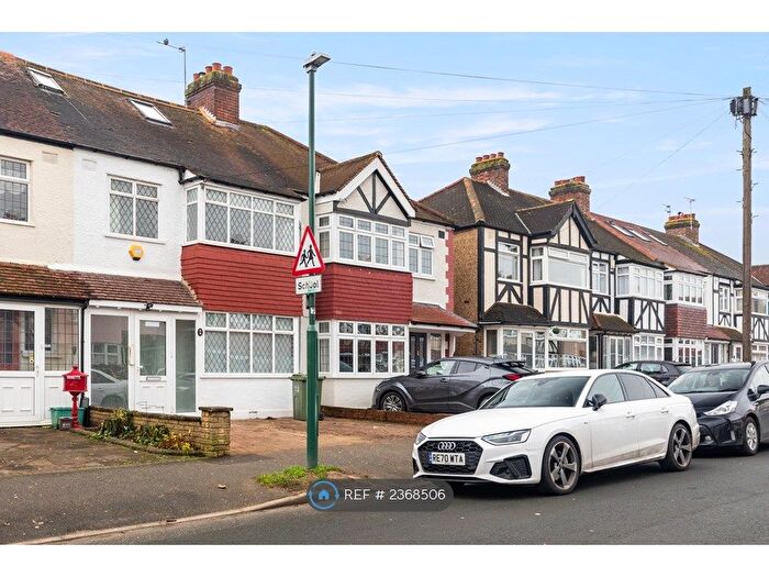 Studio To Rent In Chatsworth Road, Cheam, Sutton, SM3