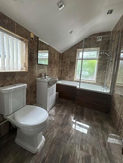 5 Bedroom Property To Rent In Harborne Park Road, Birmingham, B17