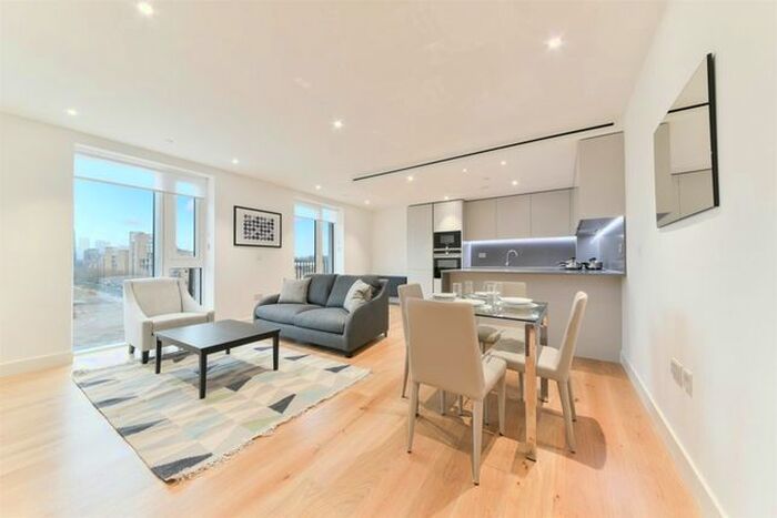 1 Bedroom Flat For Sale In Ariel House, 144 Vaughan Way, London E1W