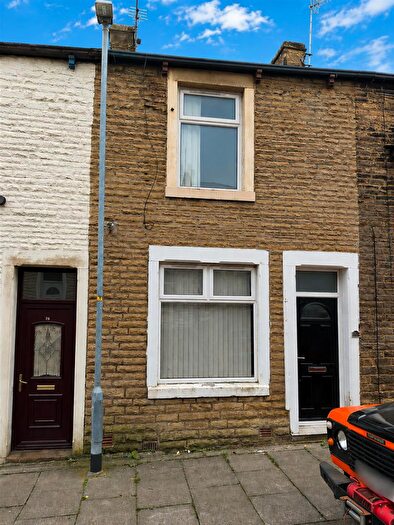 2 Bedroom Apartment For Sale In Harley Street, Burnley, BB12