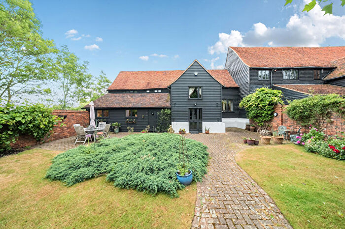 3 Bedroom End Of Terrace House For Sale In Landsdowne, London Colney, St. Albans, AL2