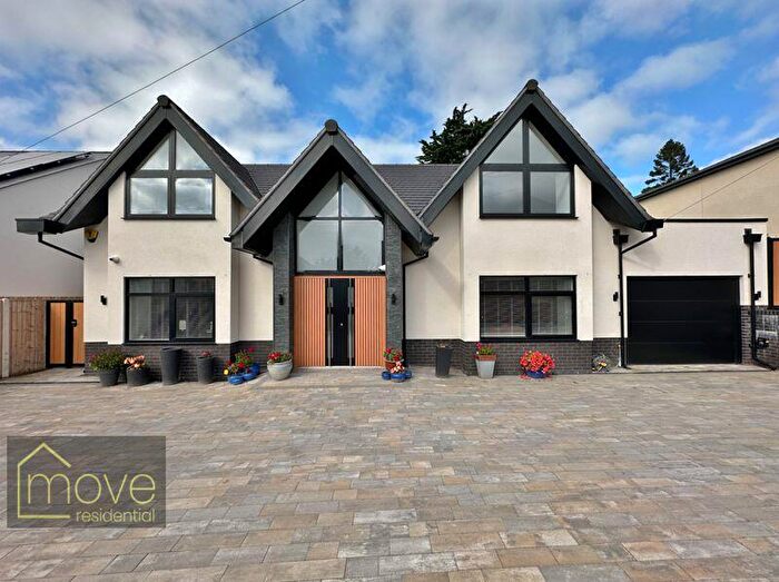 4 Bedroom Detached House For Sale In Sandfield Park, Lower Heswall, Wirral, CH60