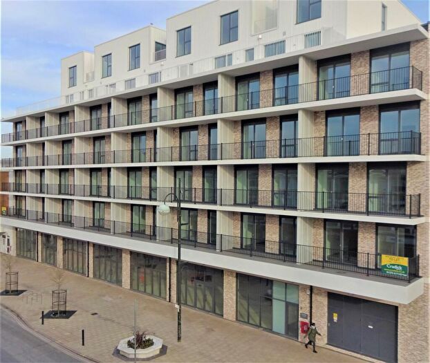 2 Bedroom Apartment To Rent In The Broadway, Crawley, RH10
