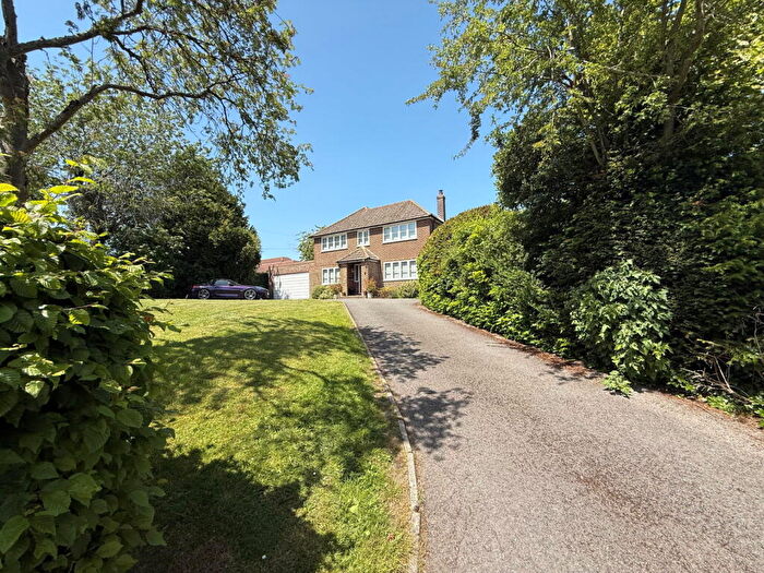 4 Bedroom Detached House For Sale In Wallingford Road, Compton, Newbury, RG20