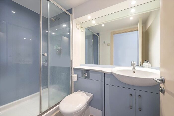 2 Bedroom Flat For Sale In Orion Point, Crews Street, E14