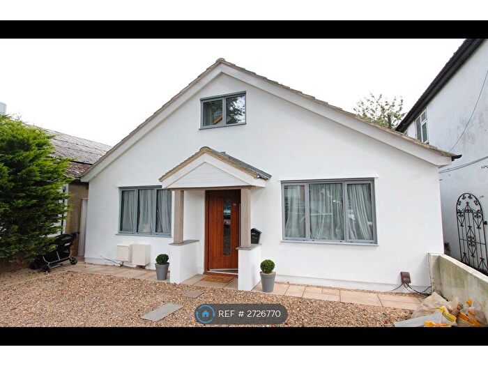 4 Bedroom Detached House To Rent In Sunningdale Road, Cheam, Sutton, SM1