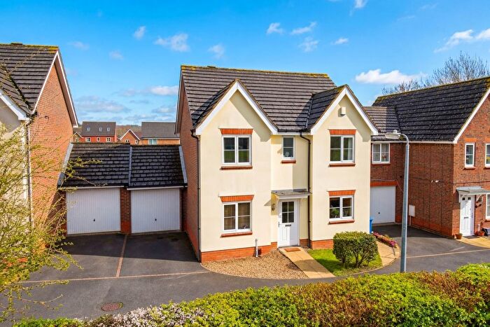 4 Bedroom Detached House For Sale In Caddow Road, Norwich, NR5