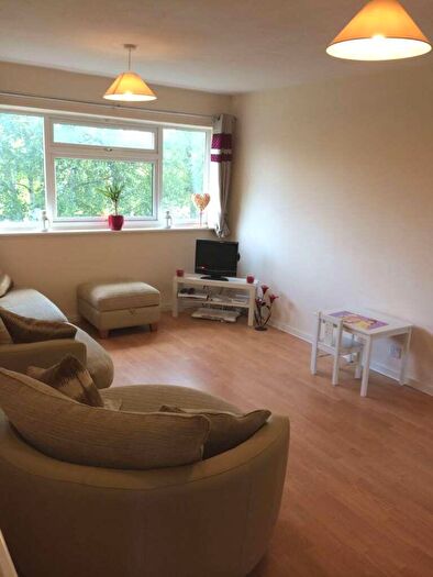 2 Bedroom Apartment To Rent In Rowle Close, Stantonbury, Milton Keynes, Buckinghamshire, MK14