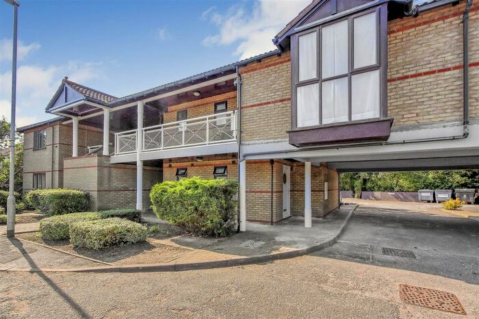 1 Bedroom Flat To Rent In High Street, Longstanton, Cambridge, CB24