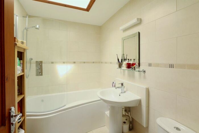 5 Bedroom Detached House For Sale In Copyhold Lane, Winterbourne Abbas, Dorchester, DT2