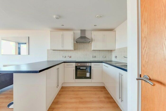 3 Bedroom Apartment To Rent In Hamilton House, Pall Mall, L3