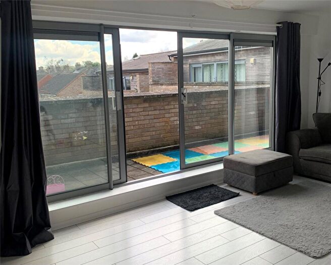 2 Bedroom Apartment For Sale In Victoria Crescent, Royston, Hertfordshire, SG8