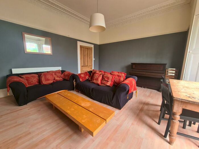 2 Bedroom Flat To Rent In Fernbank Road, Redland, Bristol, BS6