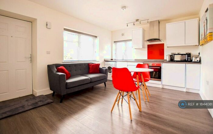 1 Bedroom Flat To Rent In Crewe Road, Willaston, Nantwich, CW5