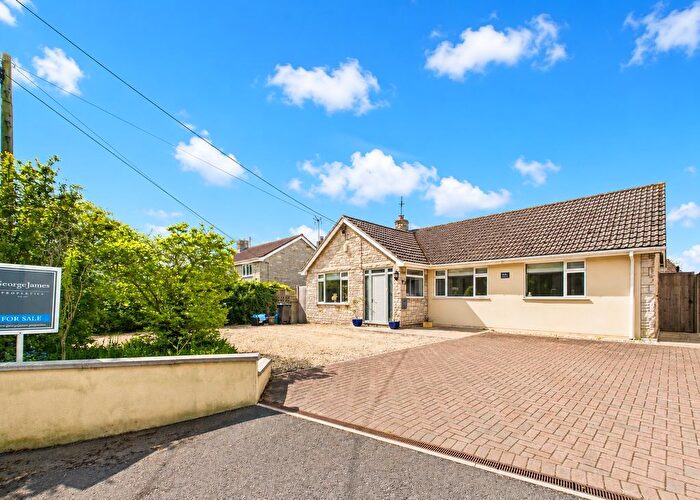 3 Bedroom Detached Bungalow For Sale In Currywoods Way, Curry Rivel, TA10