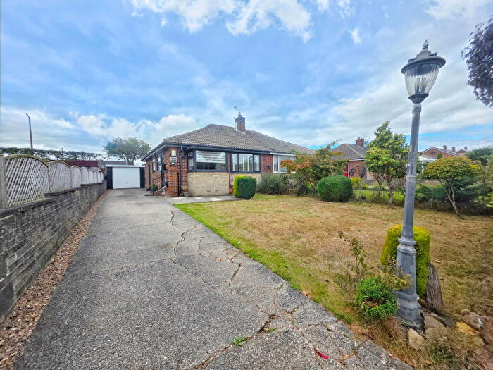 2 Bedroom Semi-Detached Bungalow For Sale In Pogmoor Road, Barnsley, S75