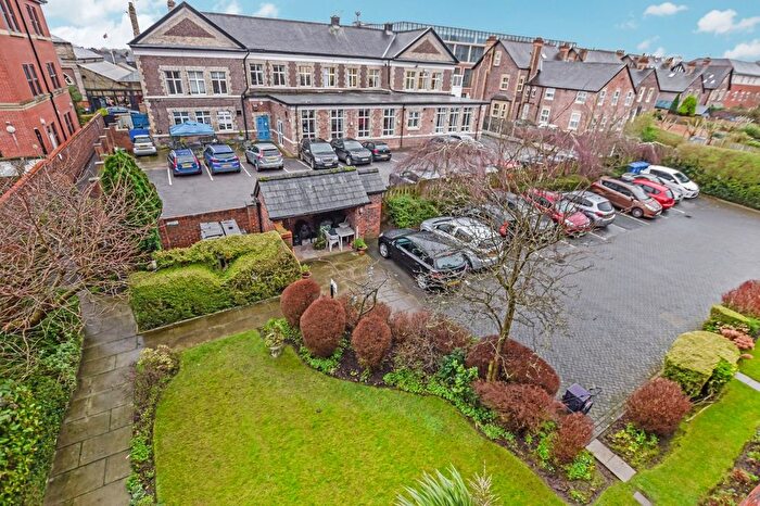 1 Bedroom Flat For Sale In Groby Road, Altrincham, WA14