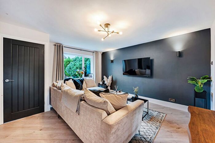 3 Bedroom Detached House For Sale In Cleveland Close, Ramsbottom, Bury, BL0