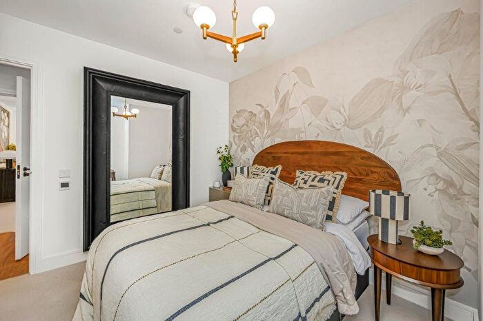 1 Bedroom Flat For Sale In Egerton Road, Twickenham, TW2