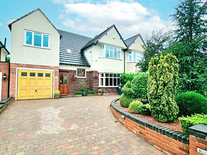 4 Bedroom Semi-Detached House For Sale In Green Lanes, Sutton Coldfield, B73