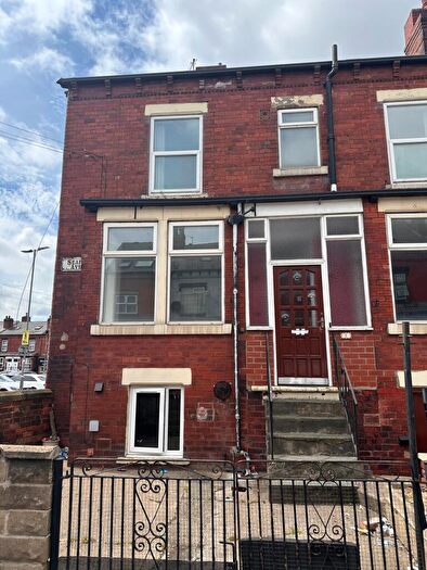 4 Bedroom Terraced House To Rent In Seaforth Avenue, Leeds, LS9