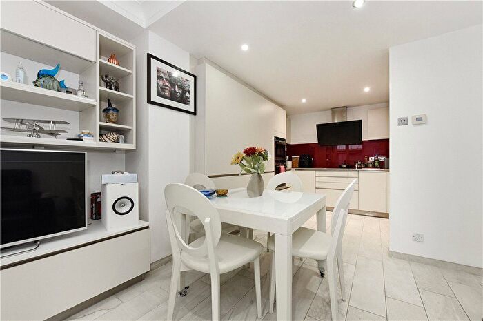 1 Bedroom Flat For Sale In Bird Street, London, W1U