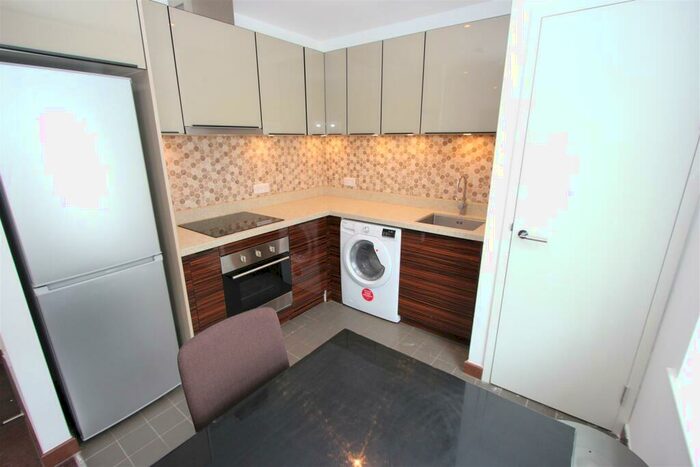 2 Bedroom Apartment To Rent In King Henry Terrace, Sovereign Court, Wapping, E1W