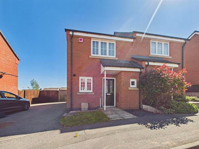 2 Bedroom Semi Detached House For Sale In Crowson Close, Shepshed, LE12