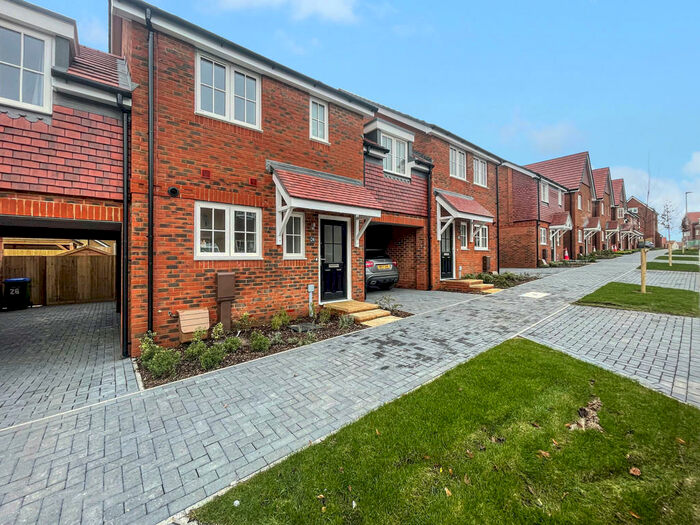 3 Bedroom Terraced House To Rent In Farrier Way, Fontwell, BN18