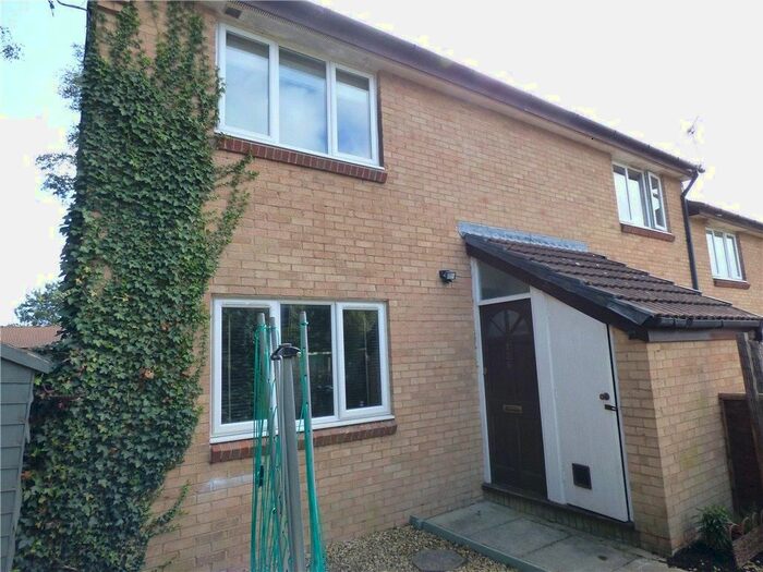 1 Bedroom Flat To Rent In Gainsborough Way, Yeovil, Somerset, BA21