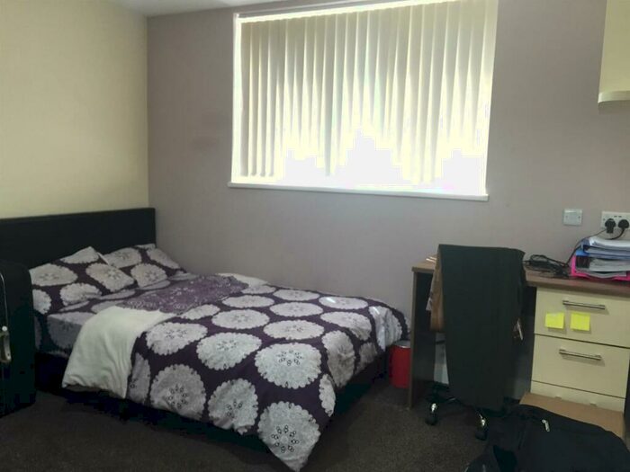 8 Bedroom Terraced House To Rent In Tiverton Road, Selly Oak, Birmingham, B29