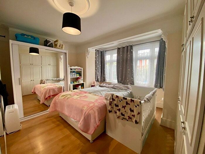 2 Bedroom Flat To Rent In Ground Floor Flat, Whytecliffe Road North, Purley, CR8