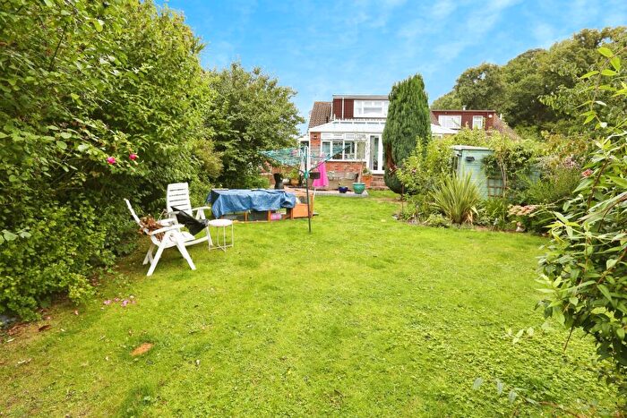 3 Bedroom Bungalow For Sale In Elgin Close, Fareham, Hampshire, PO15