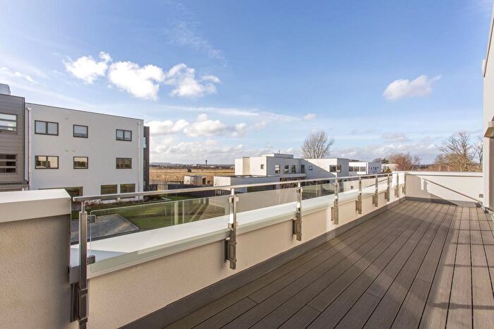 3 Bedroom Flat To Rent In , Castle Gogar Rigg, Edinburgh, EH12