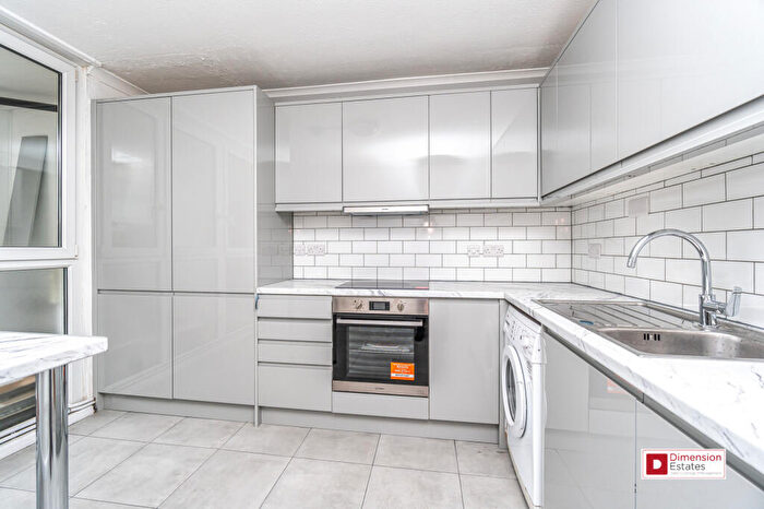 4 Bedroom Maisonette To Rent In St Lukes Estate, Peerless Street, Old Street, City Road, Angel, EC1V
