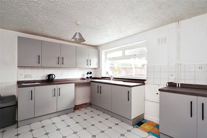 3 Bedroom Terraced House For Sale In Bradley Walk, Clifton, Nottingham, NG11