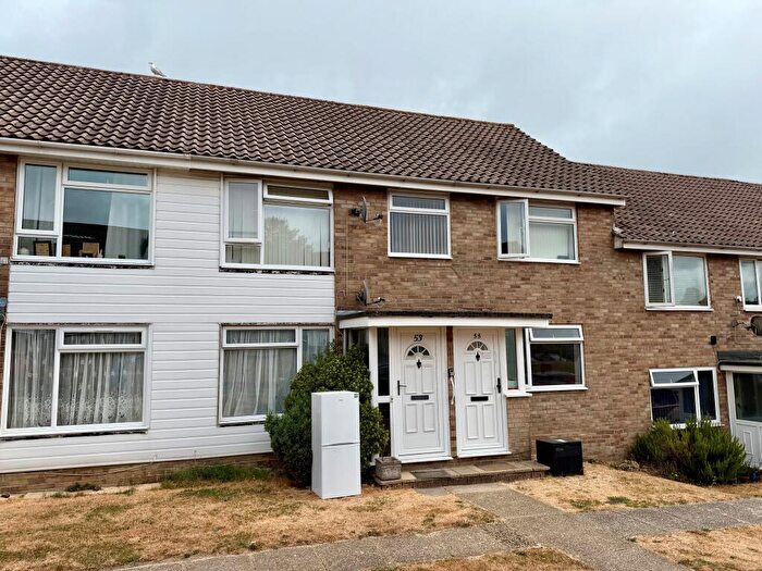 2 Bedroom Maisonette For Sale In Windrush Way, Hythe, Hampshire, SO45