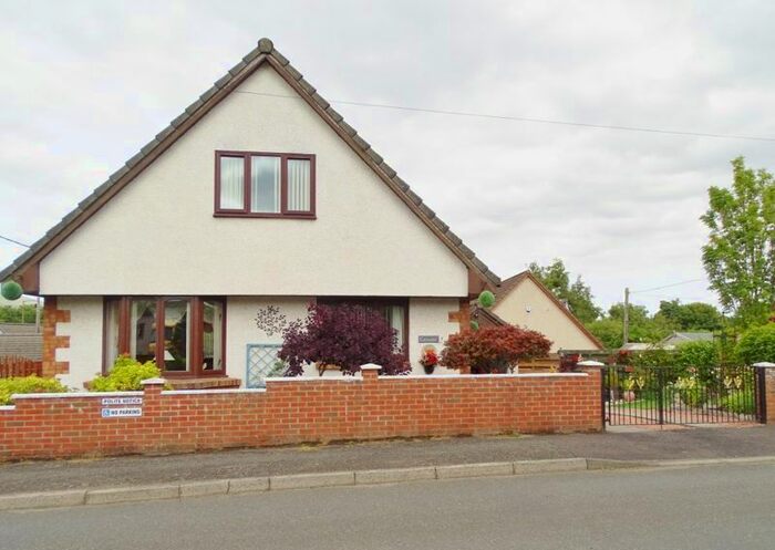 4 Bedroom Detached House For Sale In Forestmill, Alloa, FK10