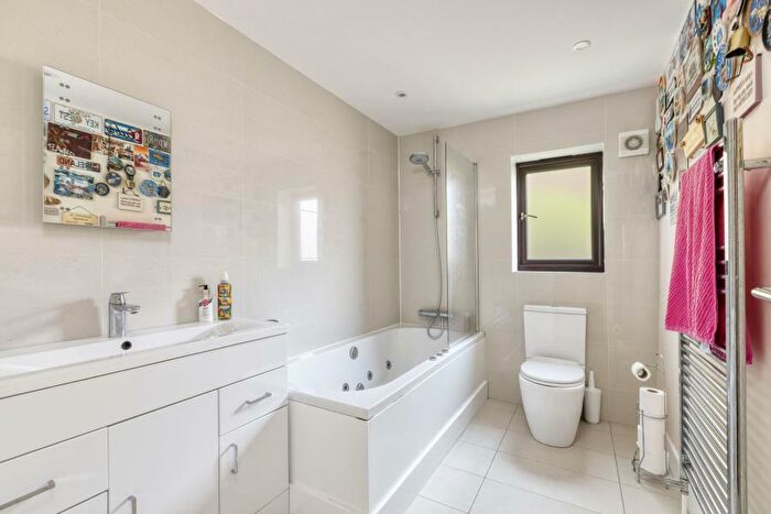 5 Bedroom Detached House For Sale In Sunninghill, Berks, SL5