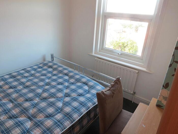 5 Bedroom House To Rent In Bedroom Detached House In Winton, BH9