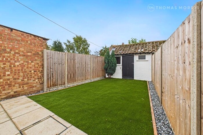 2 Bedroom Semi-Detached House For Sale In Back Street, Biggleswade, Bedfordshire, SG18