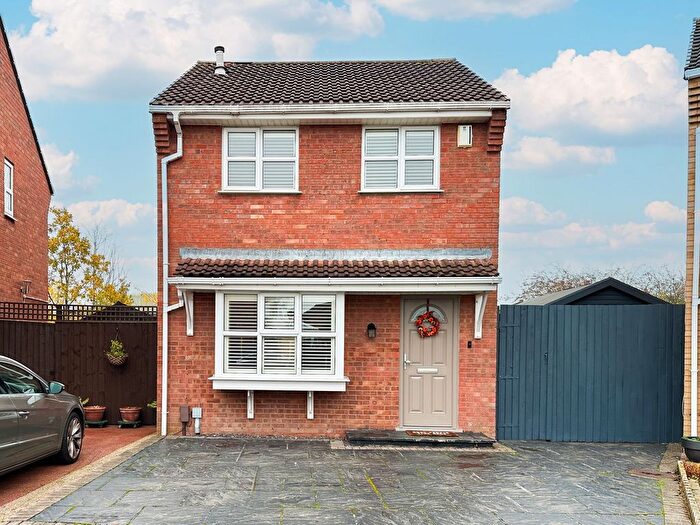 2 Bedroom Detached House For Sale In Millington Close, Prenton, CH43