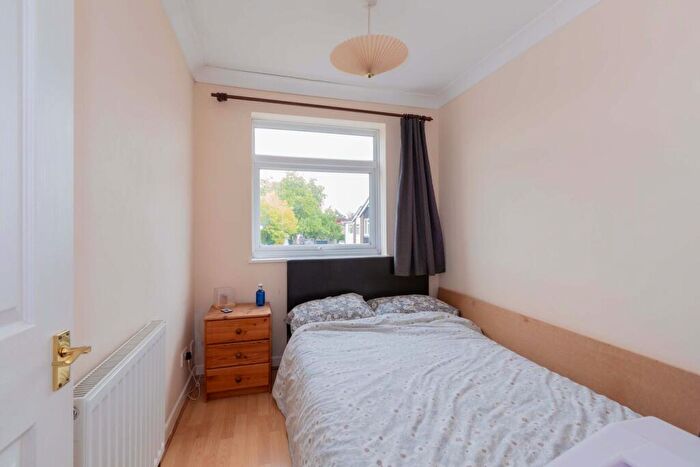 3 Bedroom Link Detached House For Sale In Cadwell Drive, Maidenhead, SL6