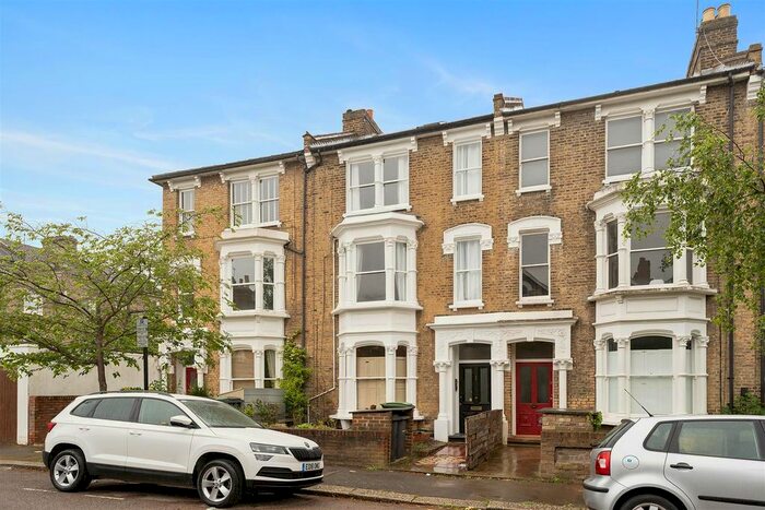 2 Bedroom Flat To Rent In Lorne Road, London, N4